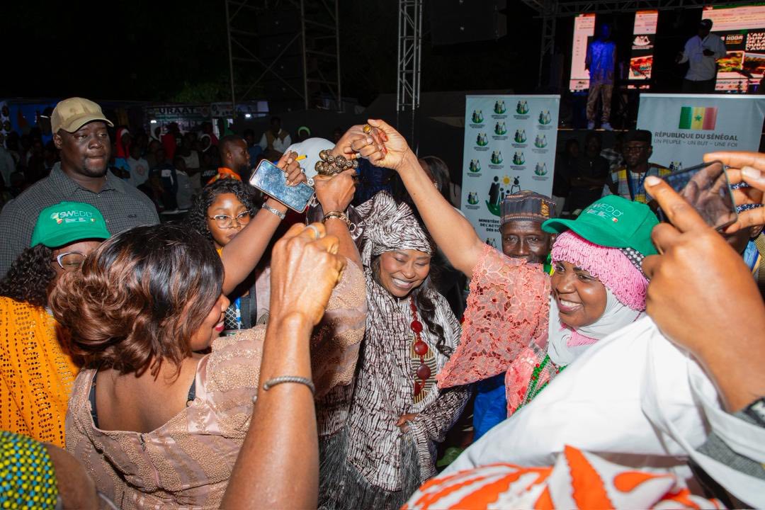 Mme Maïmouna Dièye lors d'une rencontre avec les réseaux de femmes au Sénégal