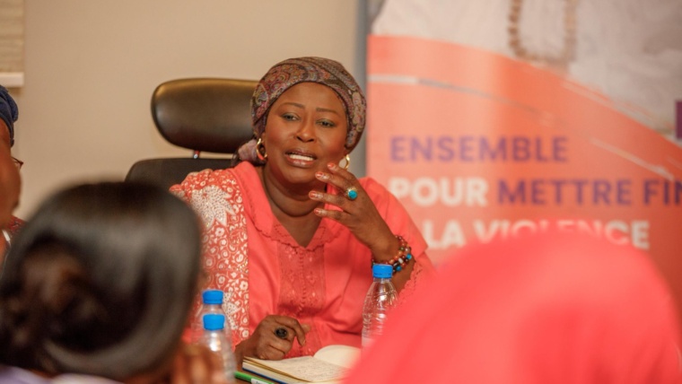 Elle pilote la stratégie de cette fédération nationale d'organisations féminines. Elle œuvre à visibiliser les luttes communes et à unifier le plaidoyer pour les droits des femmes au Sénégal.